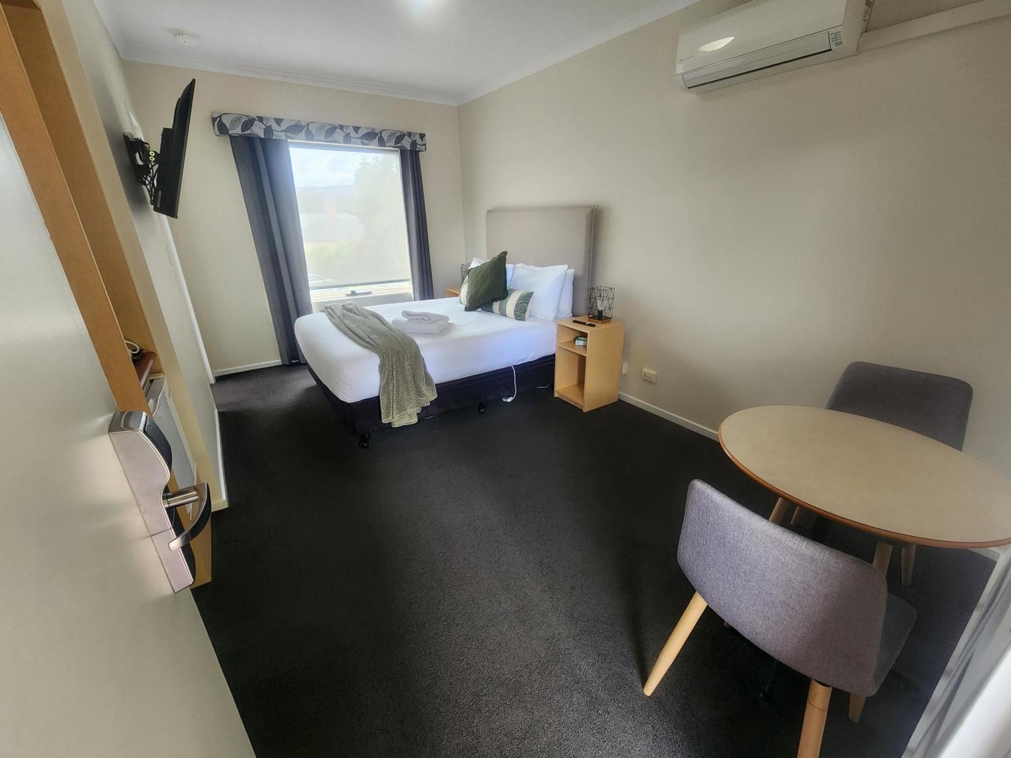 Elphin Serviced Apartments Лонсестон Номер фото